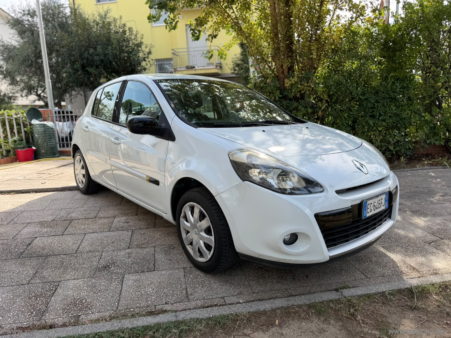 RENAULT Clio