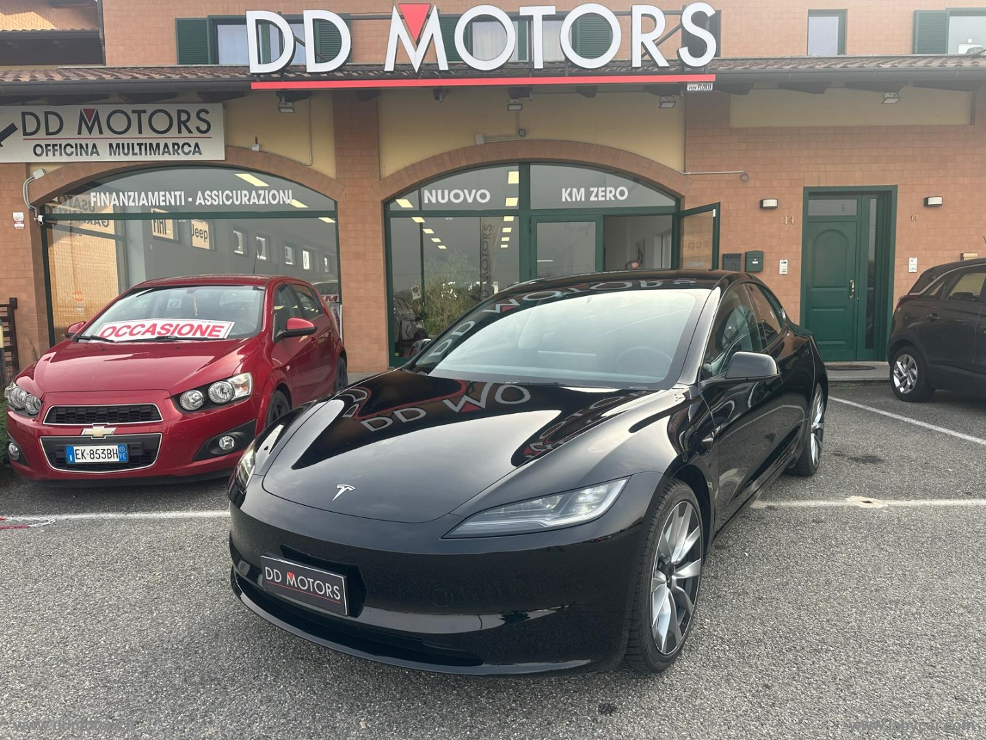 TESLA Model 3