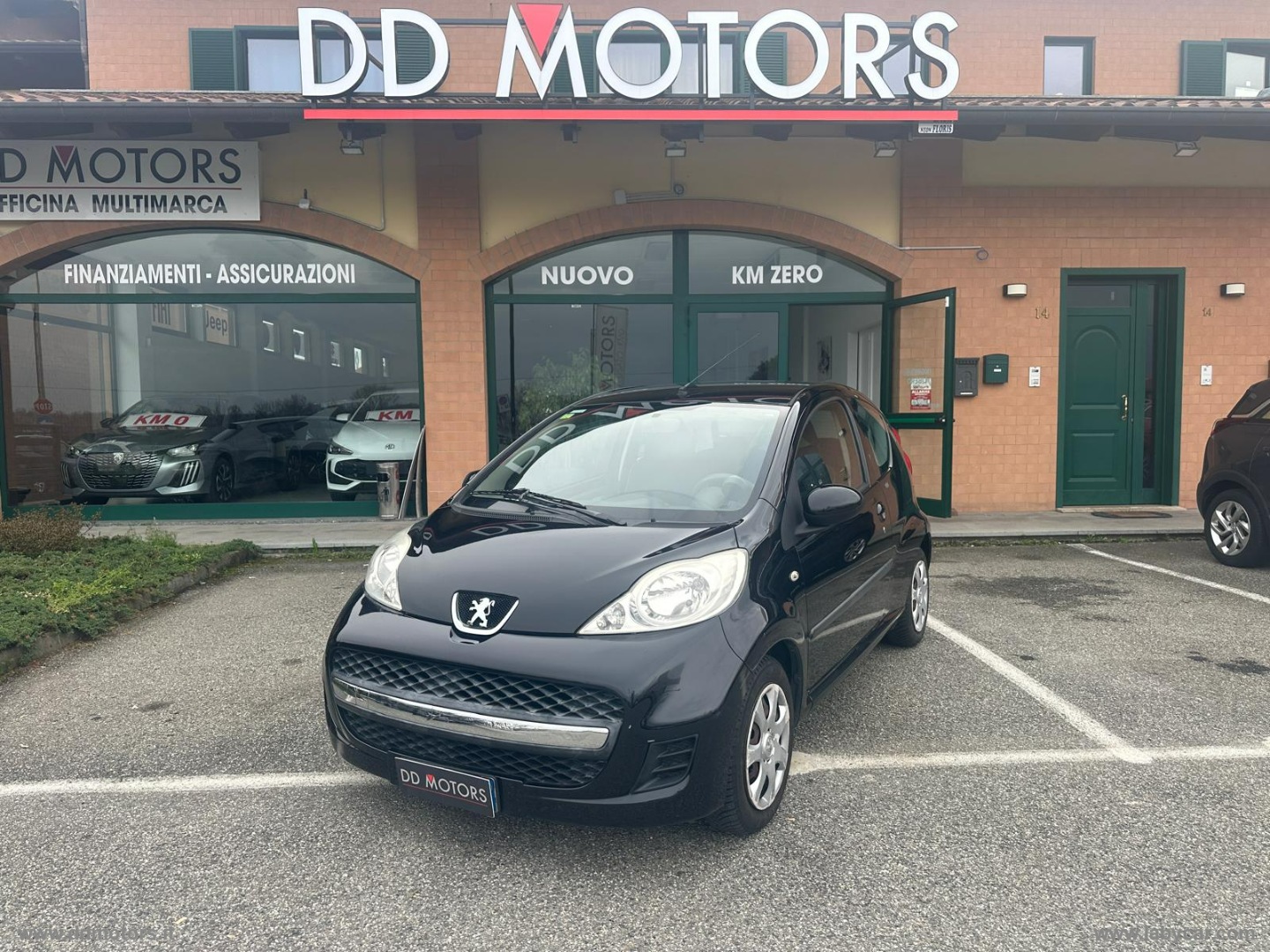 PEUGEOT 107
