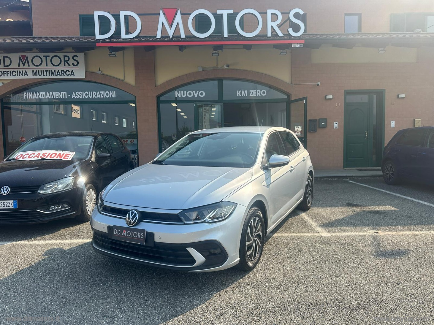 VOLKSWAGEN Polo