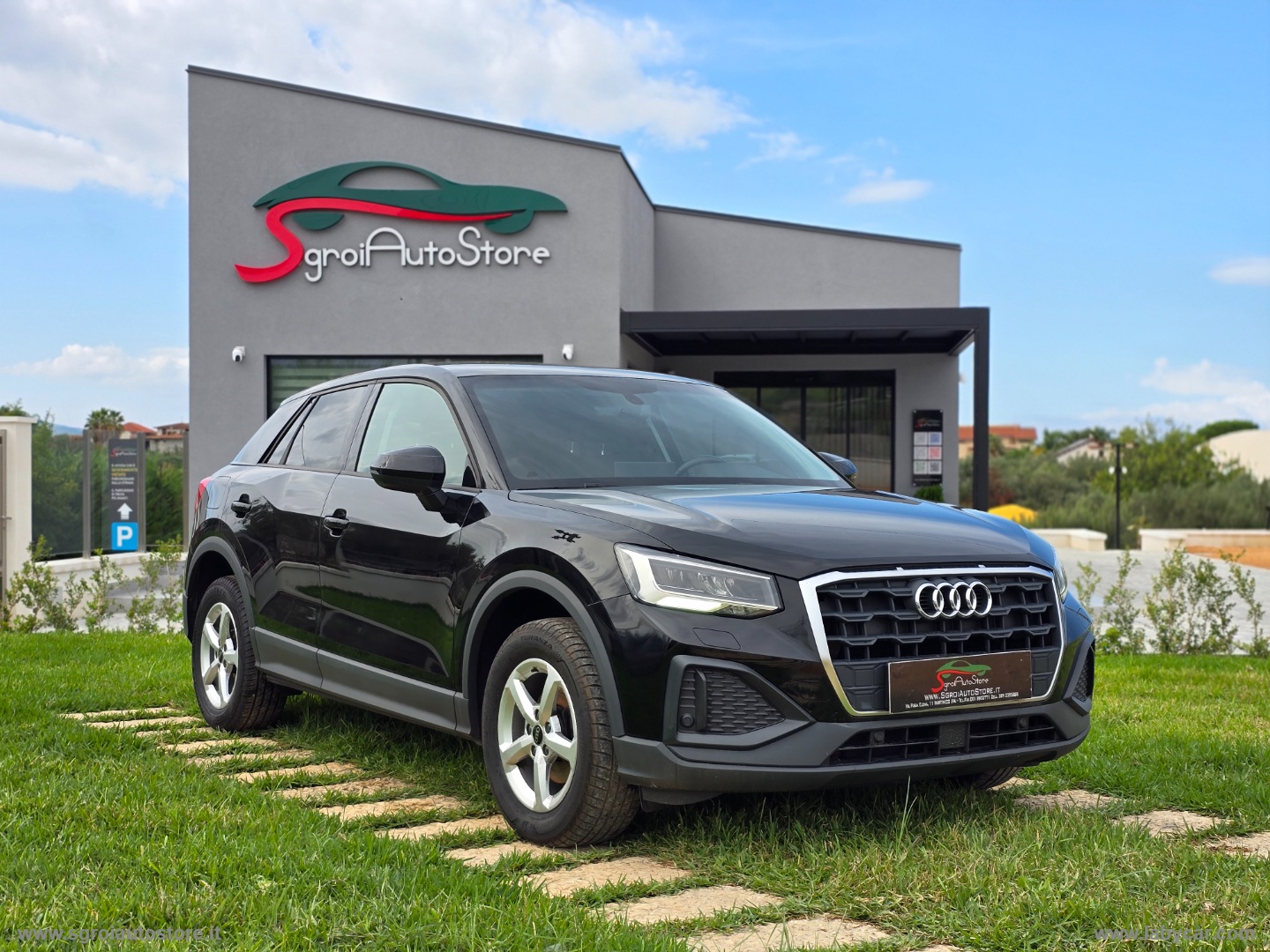 AUDI Q2