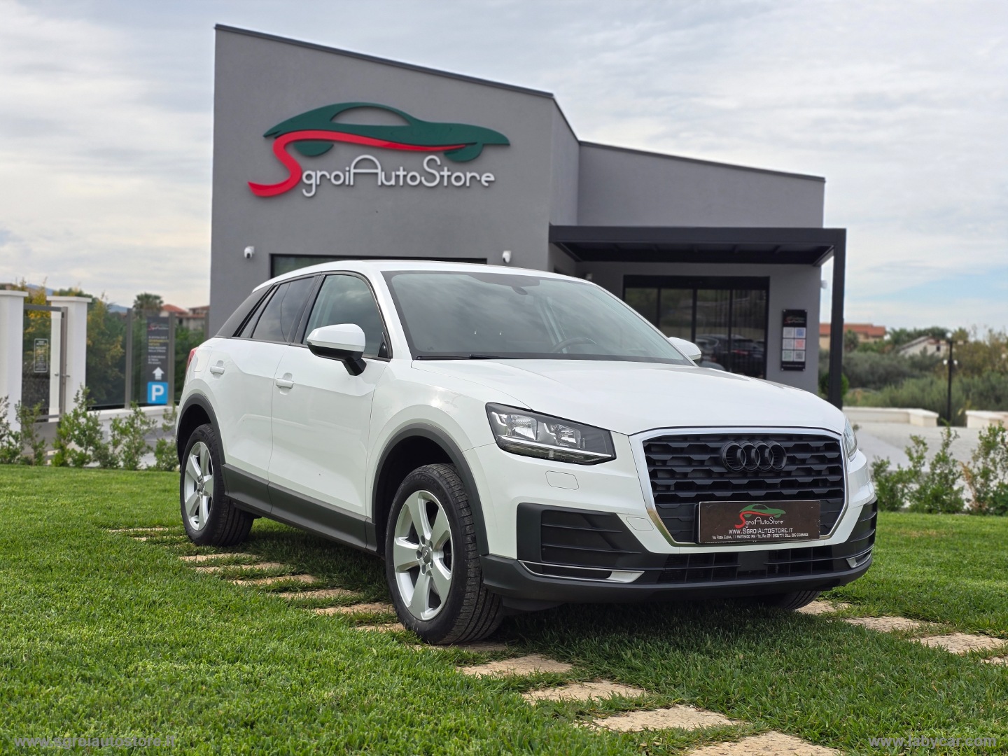 AUDI Q2