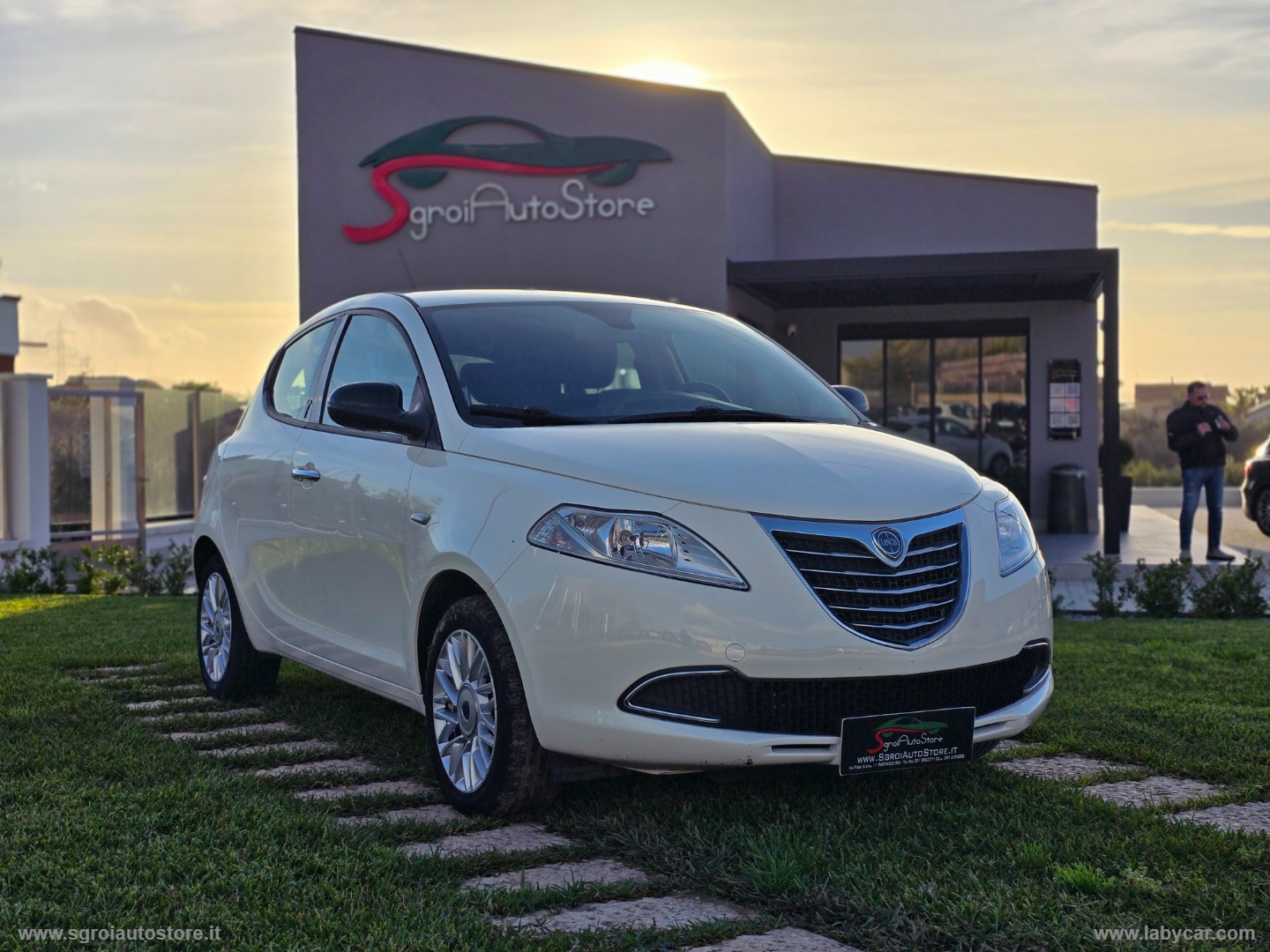 LANCIA Ypsilon