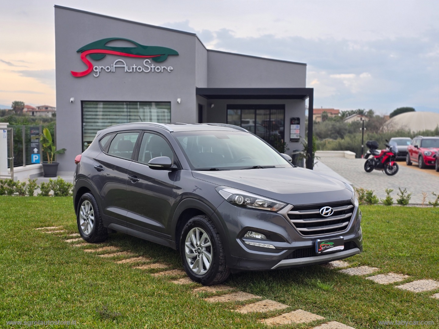 HYUNDAI Tucson