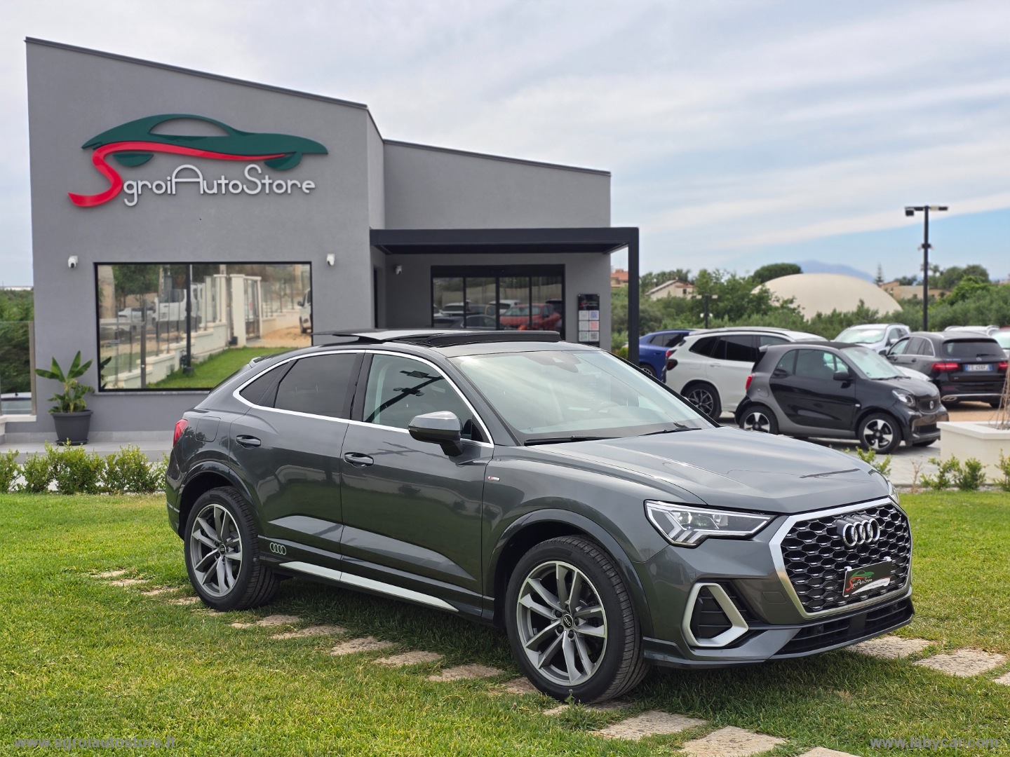 AUDI Q3