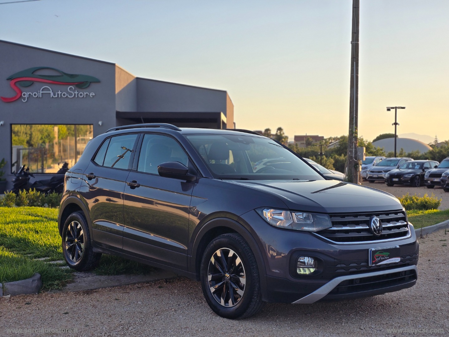 VOLKSWAGEN T-Cross