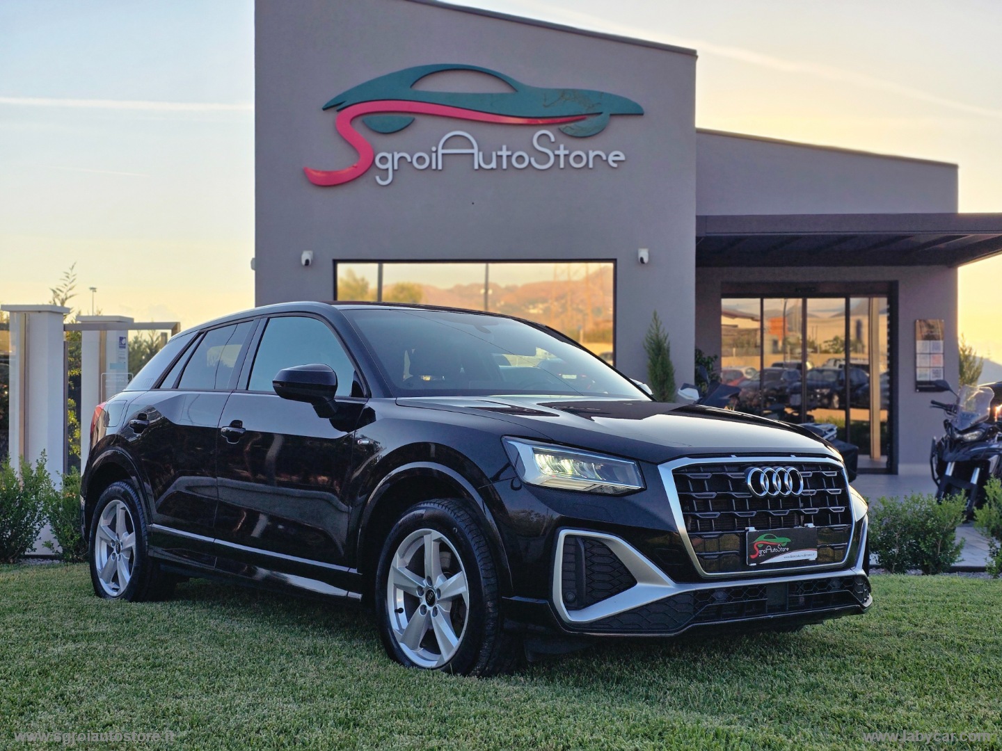 AUDI Q2