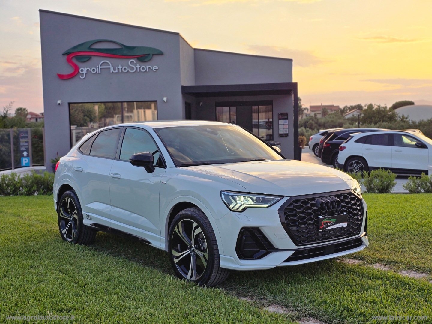 AUDI Q3