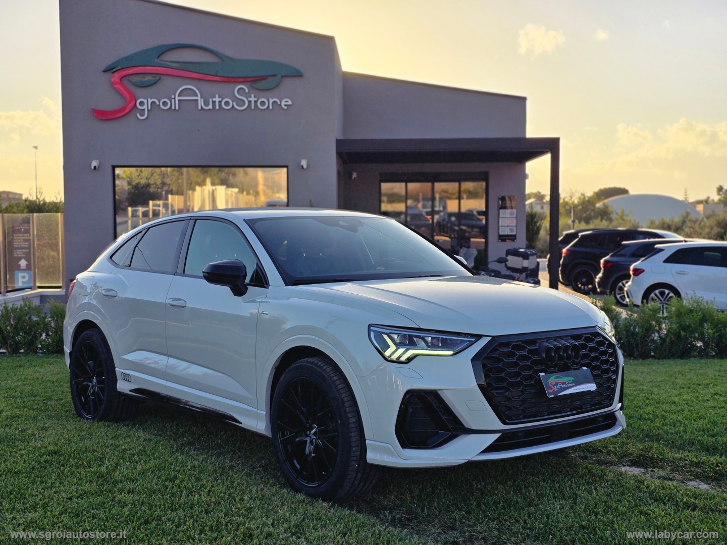 AUDI Q3