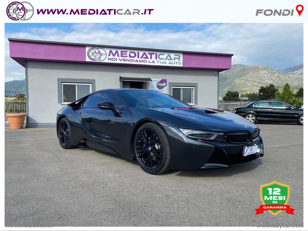 i8                                                        