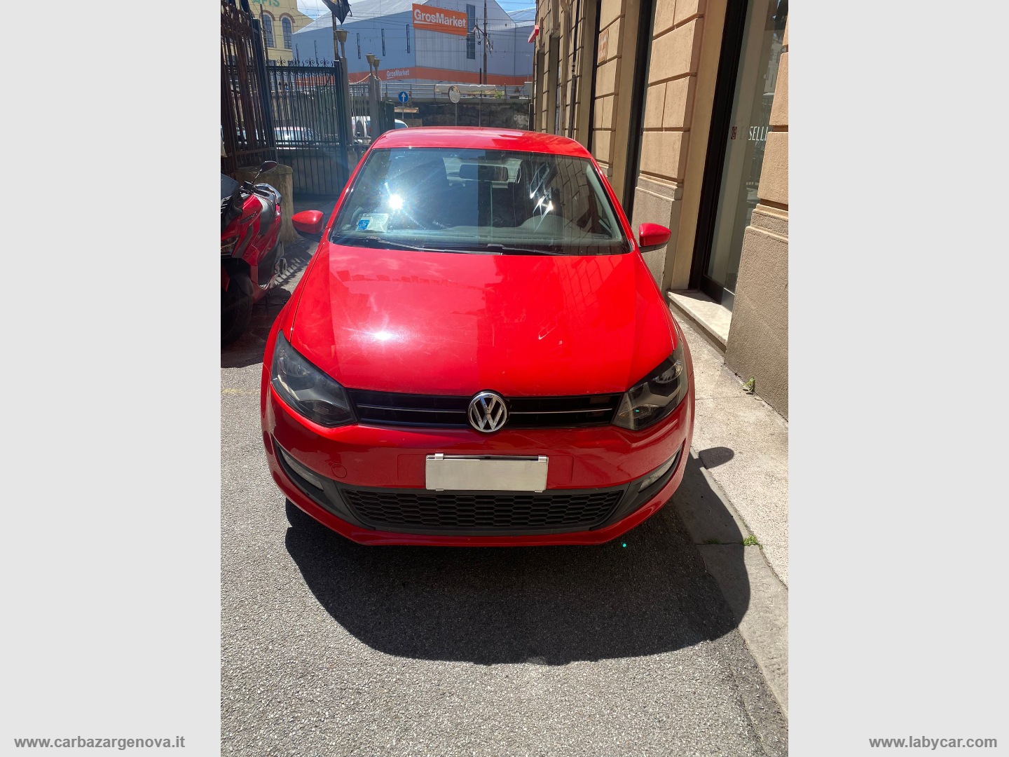VOLKSWAGEN Polo