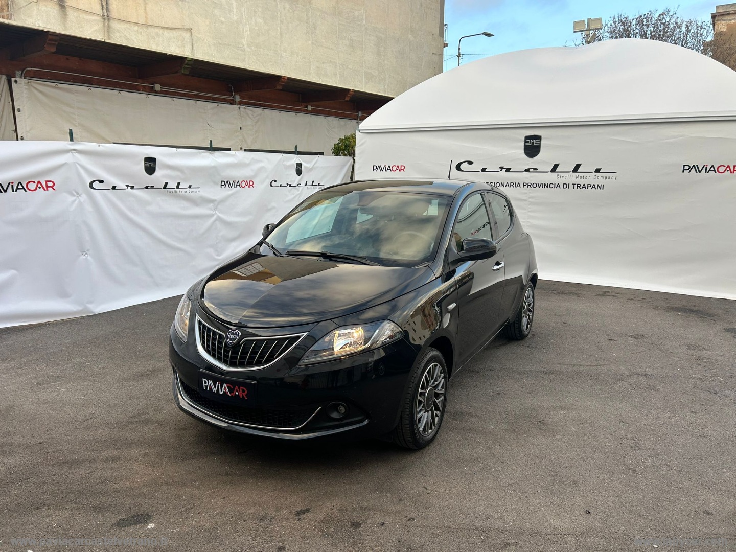 Ypsilon 1.0 FireFly 5p.S&S Hybrid Silver                                                        