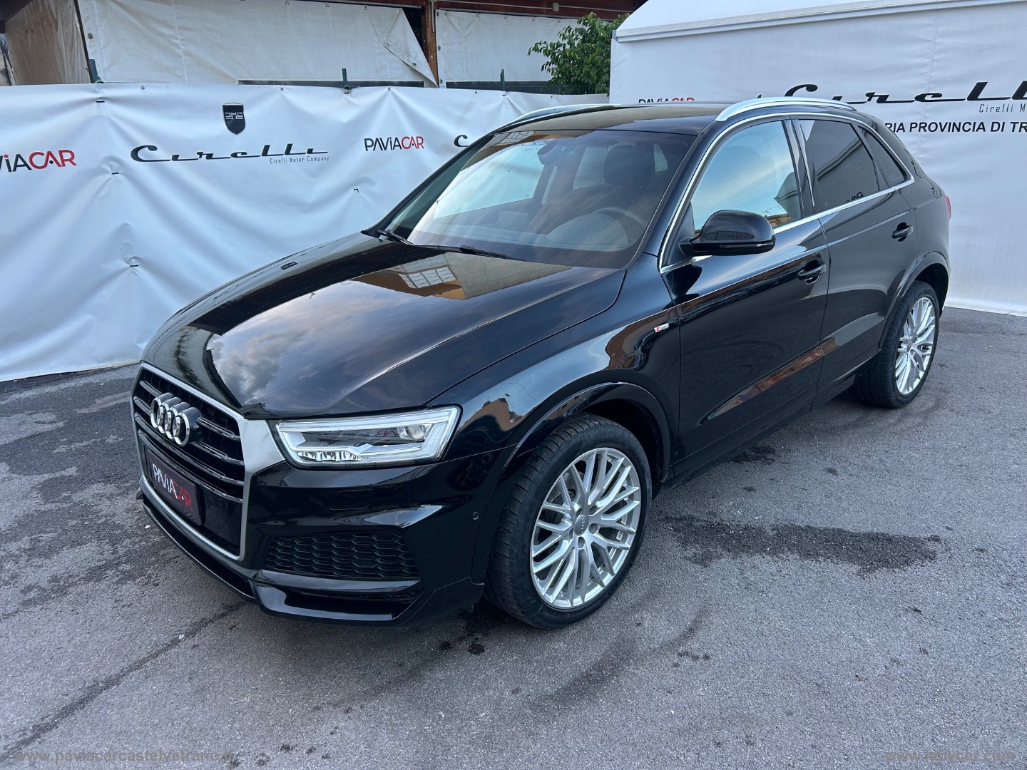 AUDI Q3