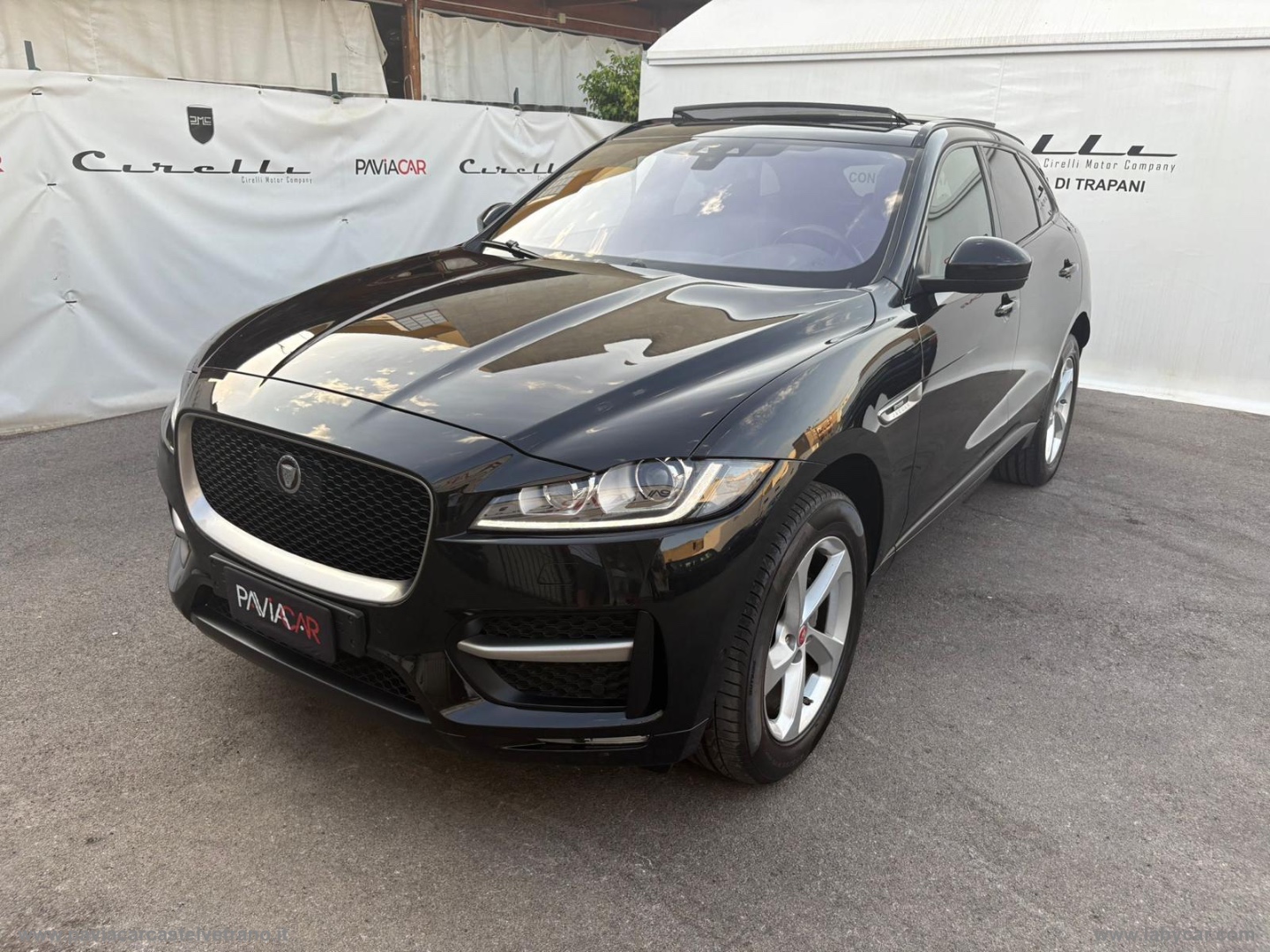 JAGUAR F-Pace