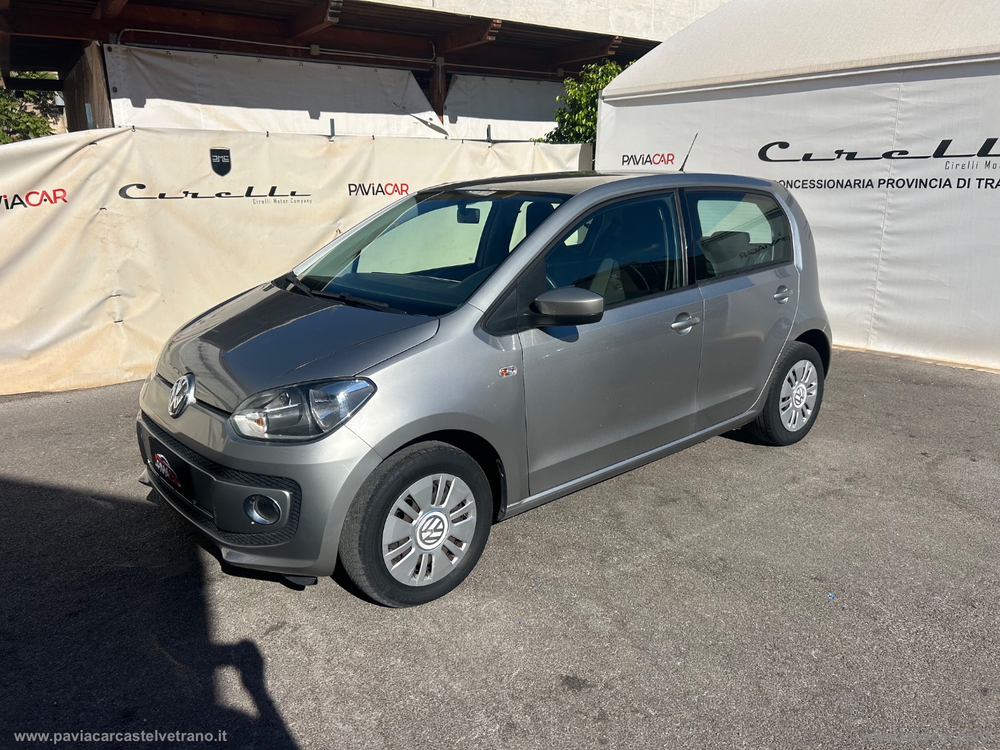 VOLKSWAGEN up!