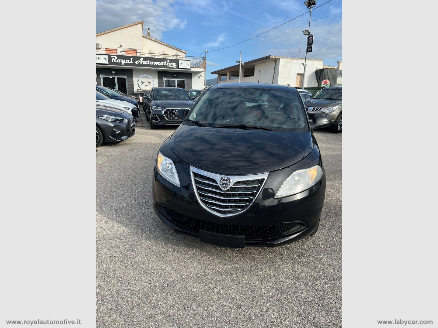 LANCIA Ypsilon