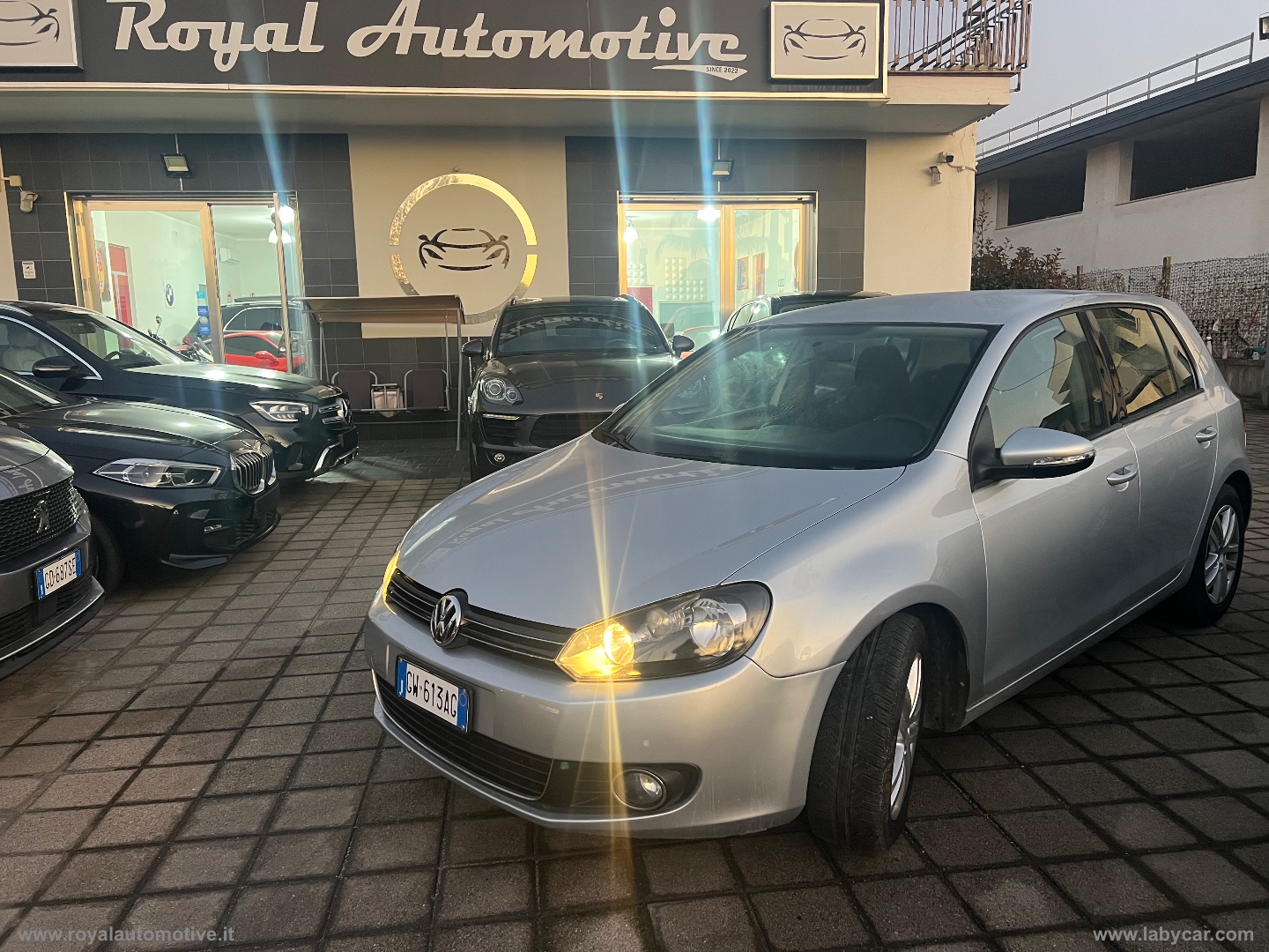 VOLKSWAGEN Golf