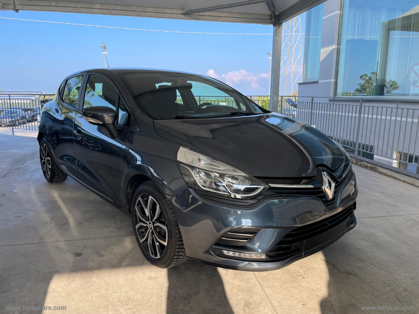 Clio Blue dCi 8V 85 CV 5p. Business                                                        