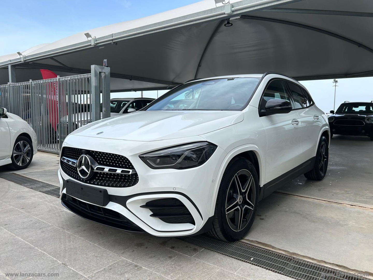 MERCEDES-BENZ GLA 200 d Automatic Premium 