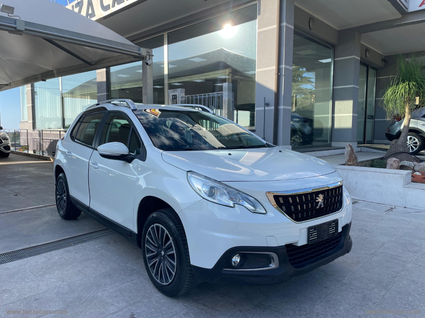 PEUGEOT 2008 PureTech 82 Active 