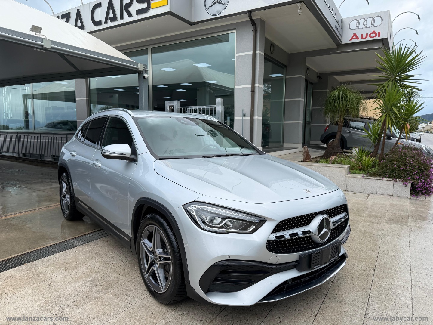MERCEDES-BENZ GLA 200 d Automatic Premium 