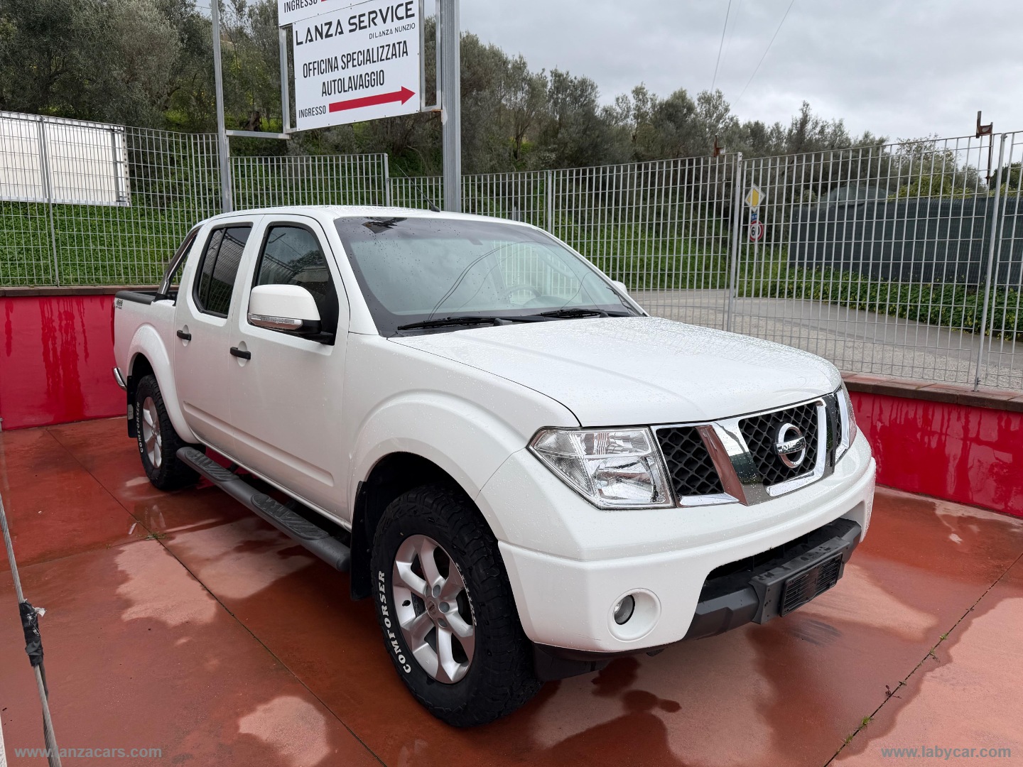 NISSAN Navara 2.5 dCi 4p. Double Cab LE 
