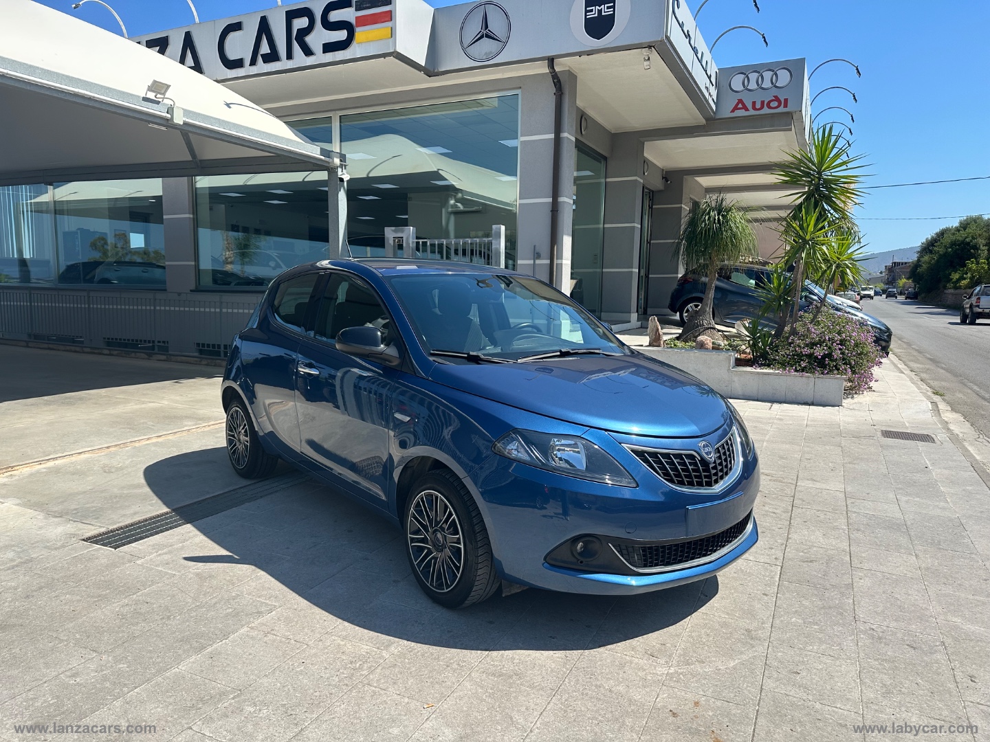 Ypsilon 1.0 FireFly 5p.S&S Hybryd Gold                                                        