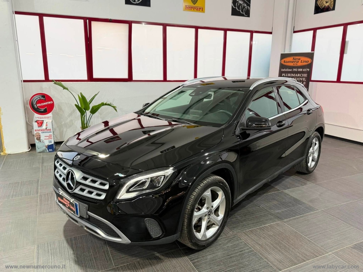 MERCEDES-BENZ GLA 220 d Automatic Business                                                        