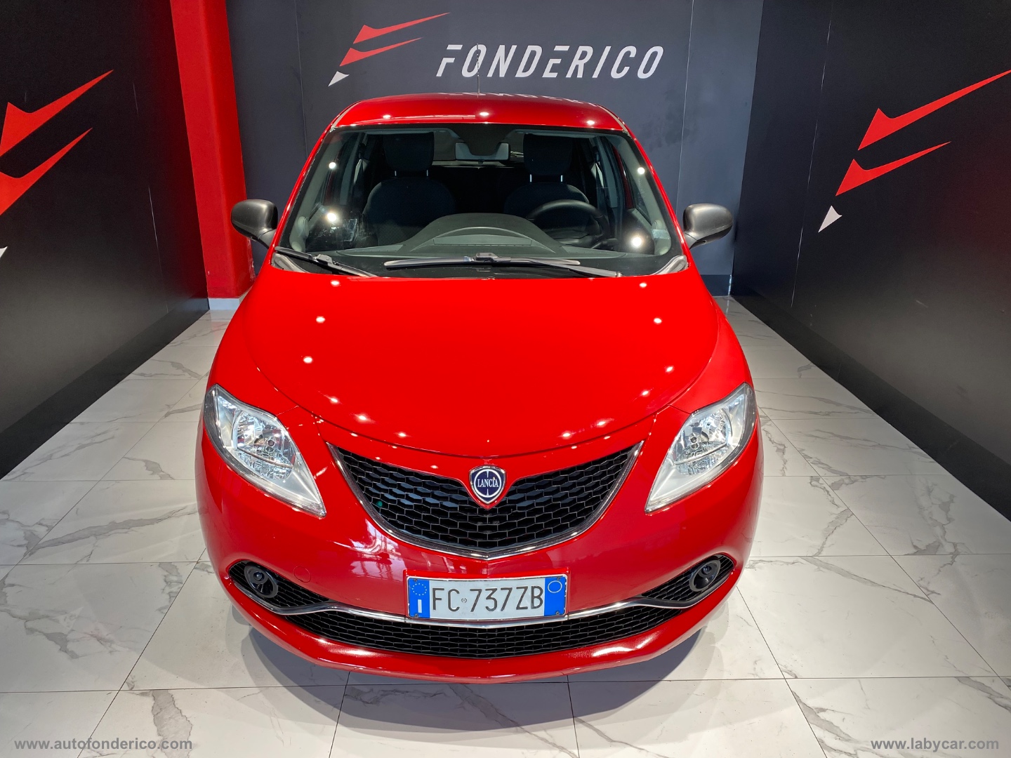 LANCIA Ypsilon