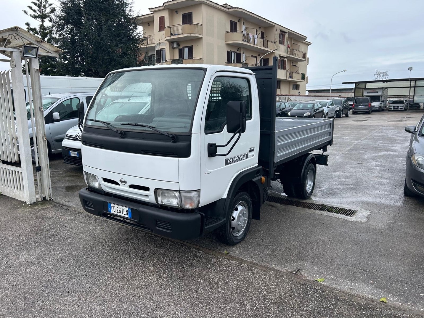 NISSAN Cabstar