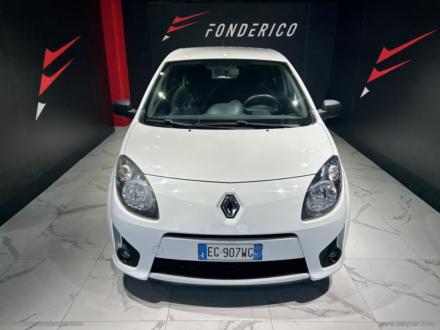 RENAULT Twingo