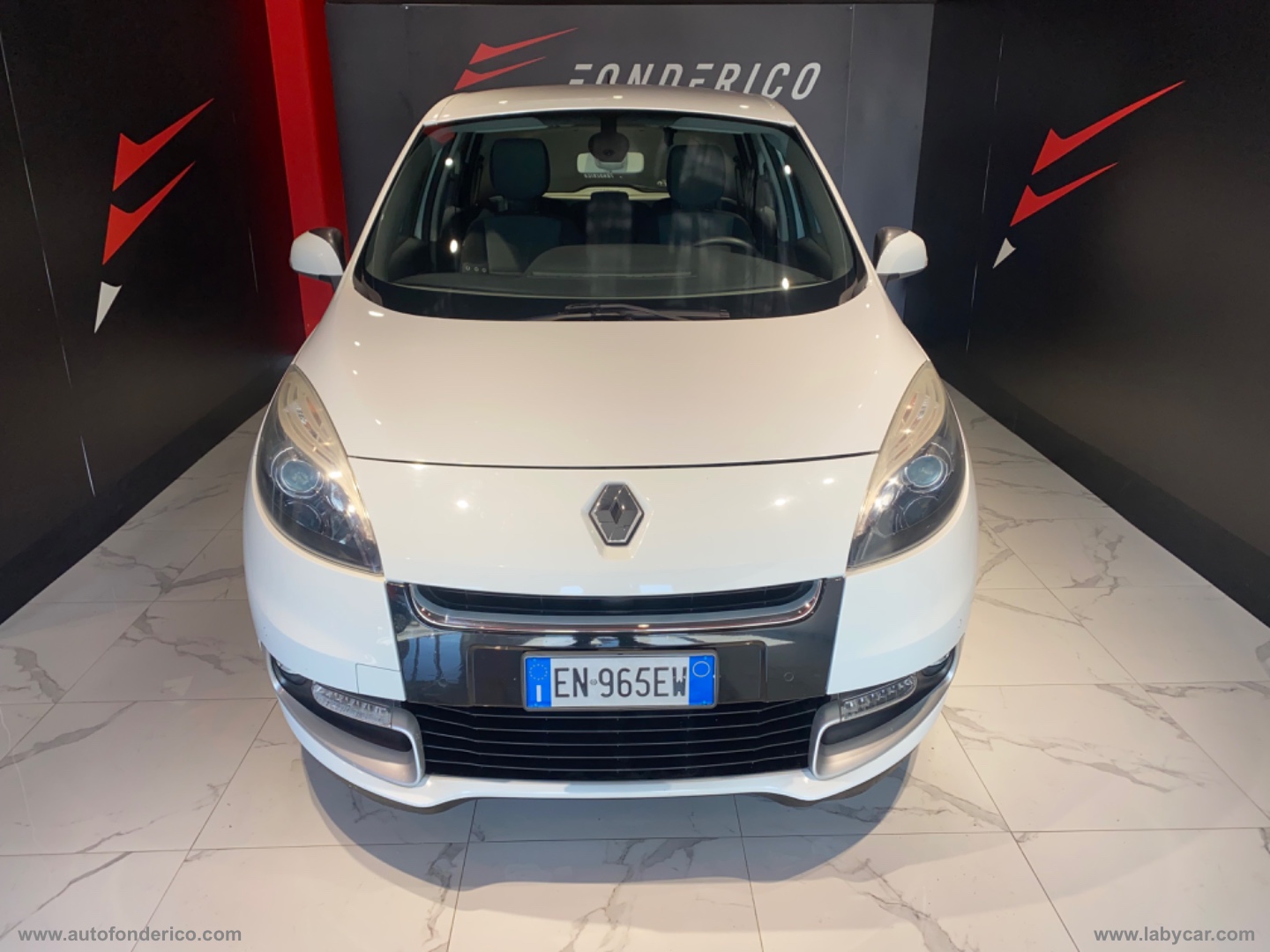 RENAULT Scénic