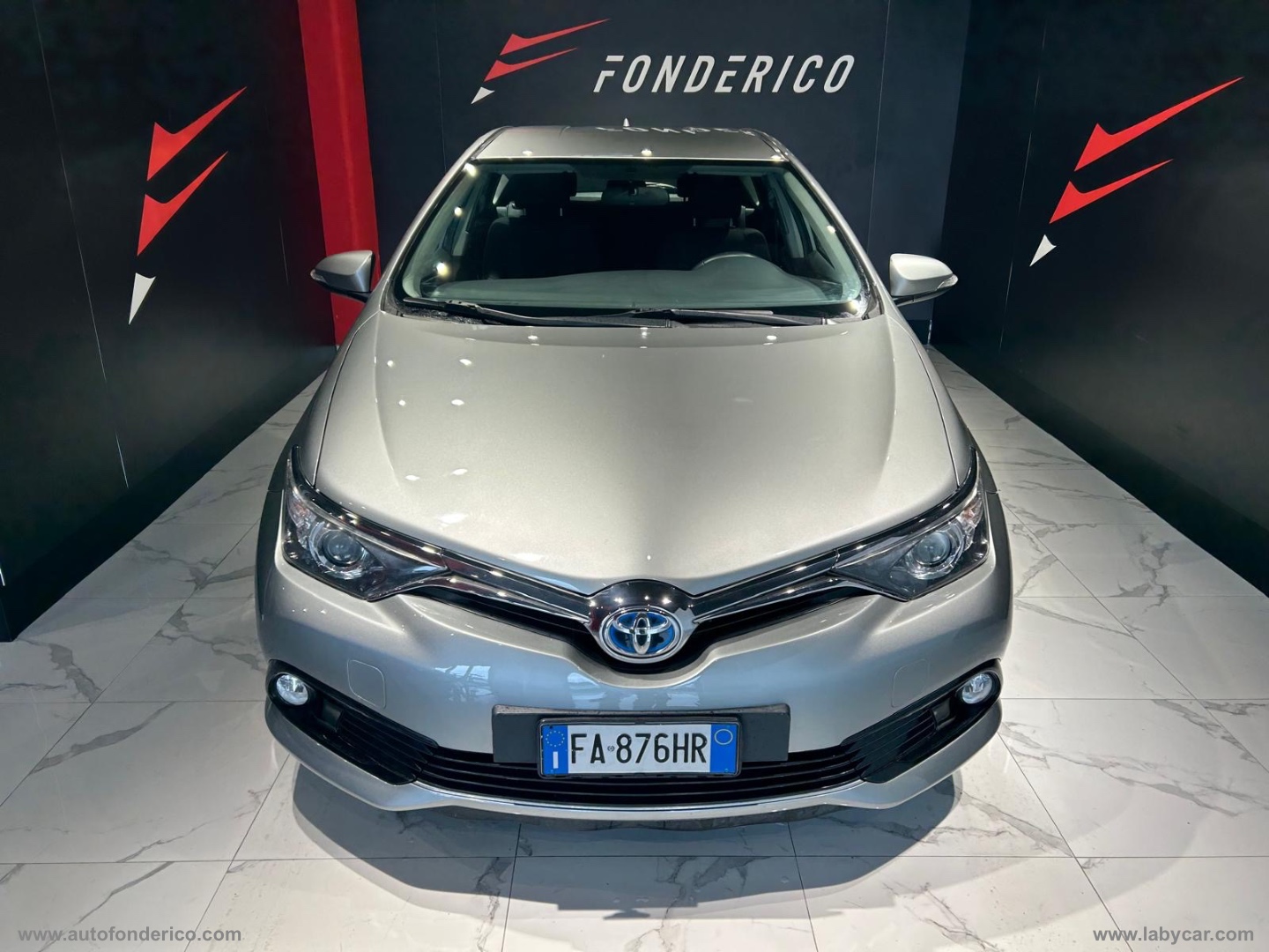 TOYOTA Auris