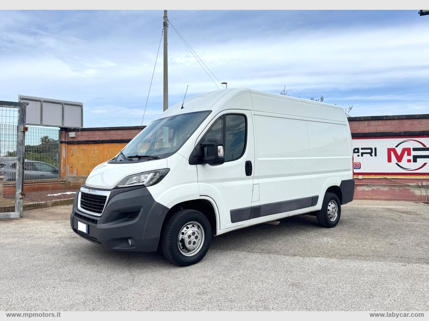 PEUGEOT Boxer