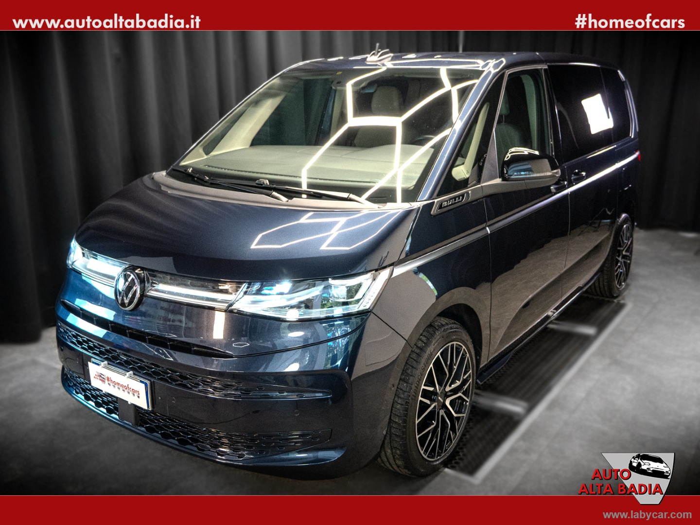 VOLKSWAGEN Multivan