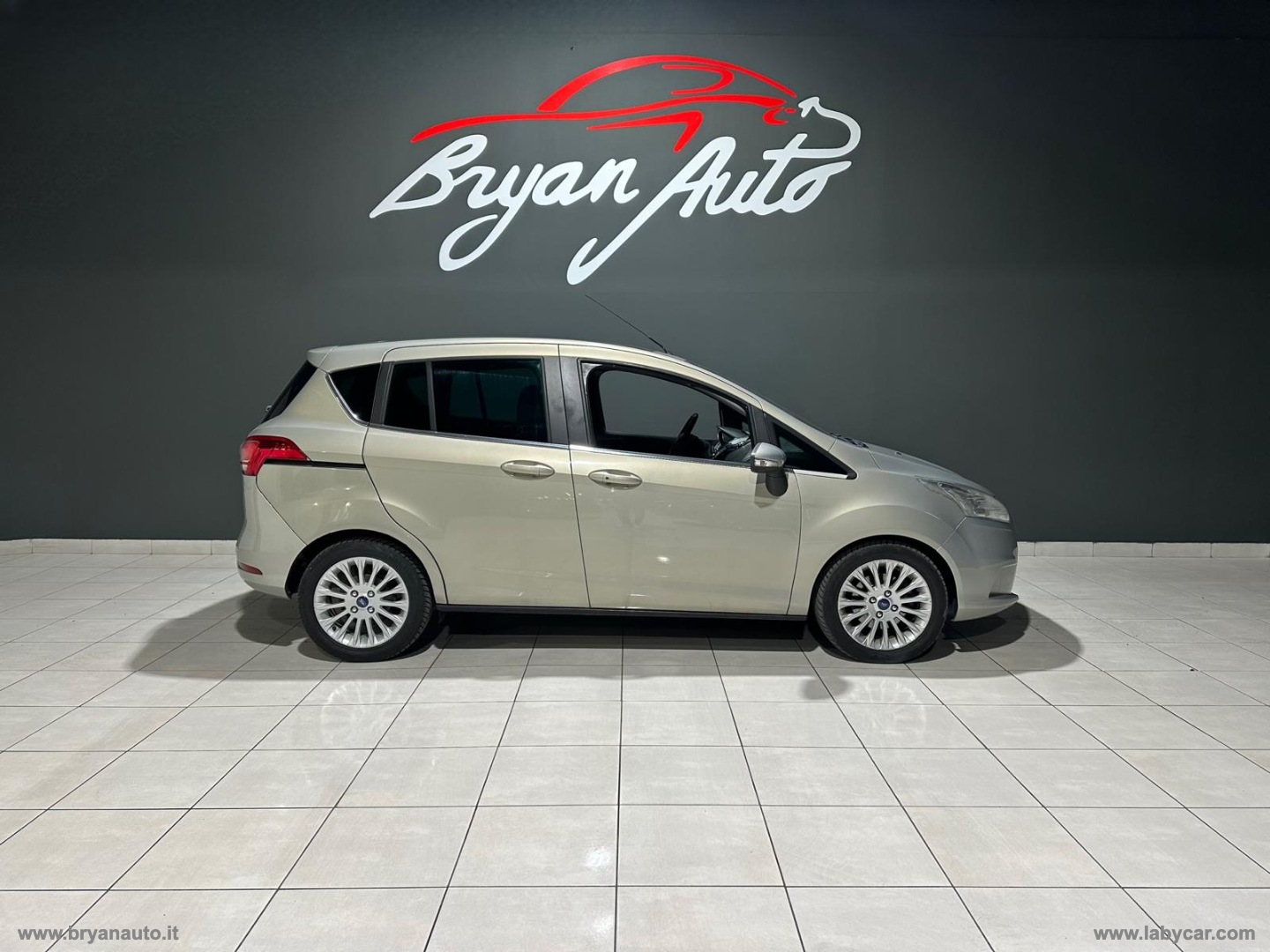 B-Max 1.0 EcoBoost 100 CV Titanium                                                        