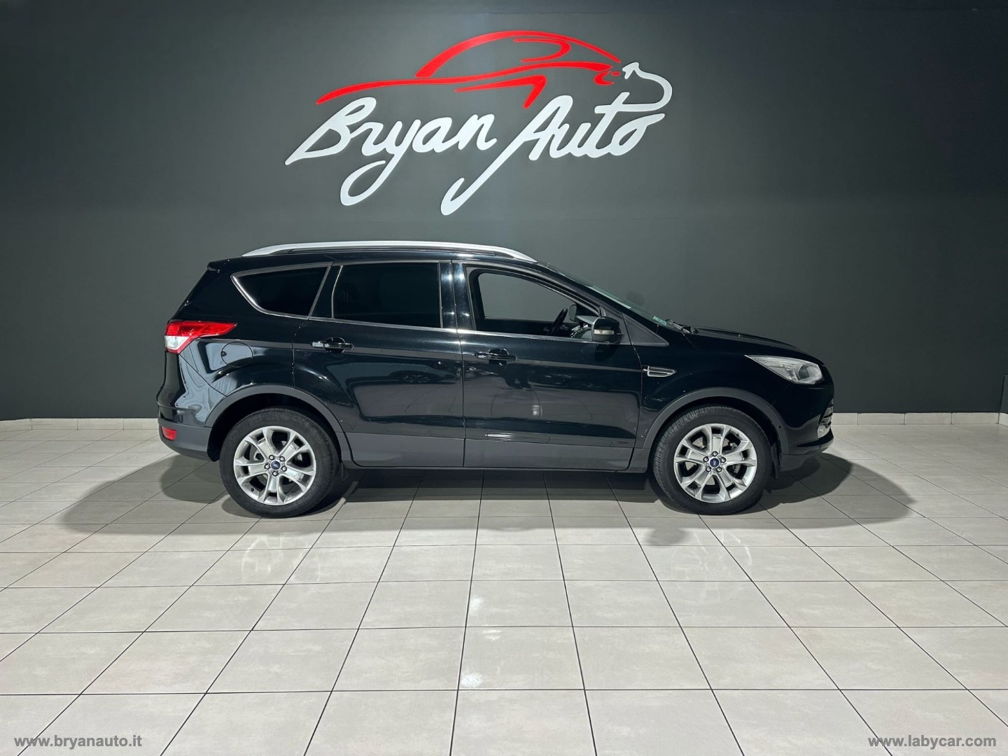 Kuga 2.0 TDCI 140 CV 4WD Titanium                                                        