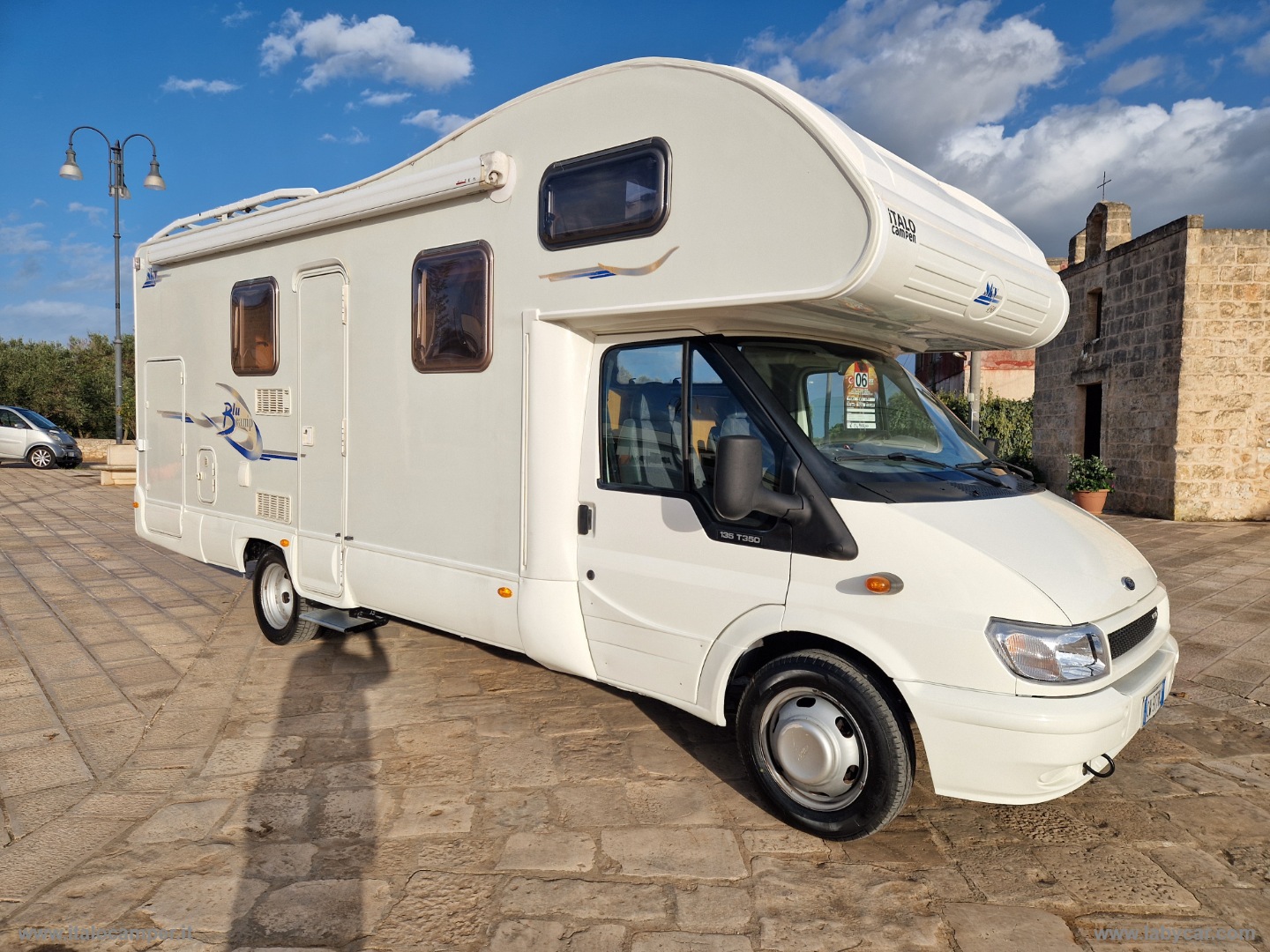 BLUCAMP CARAVAN 