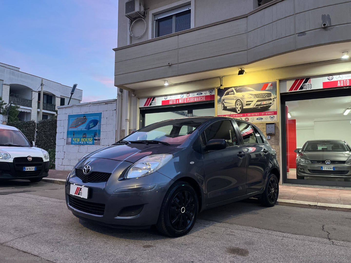 TOYOTA Yaris 1.0 5p. Luxury pack 