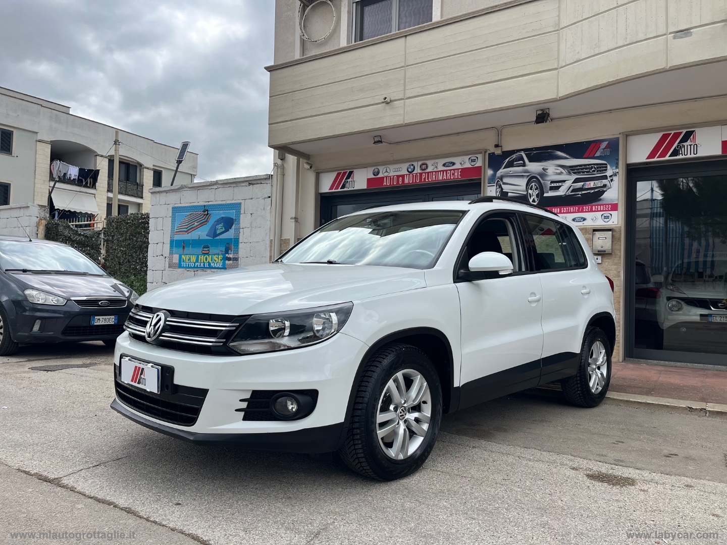 VOLKSWAGEN Tiguan