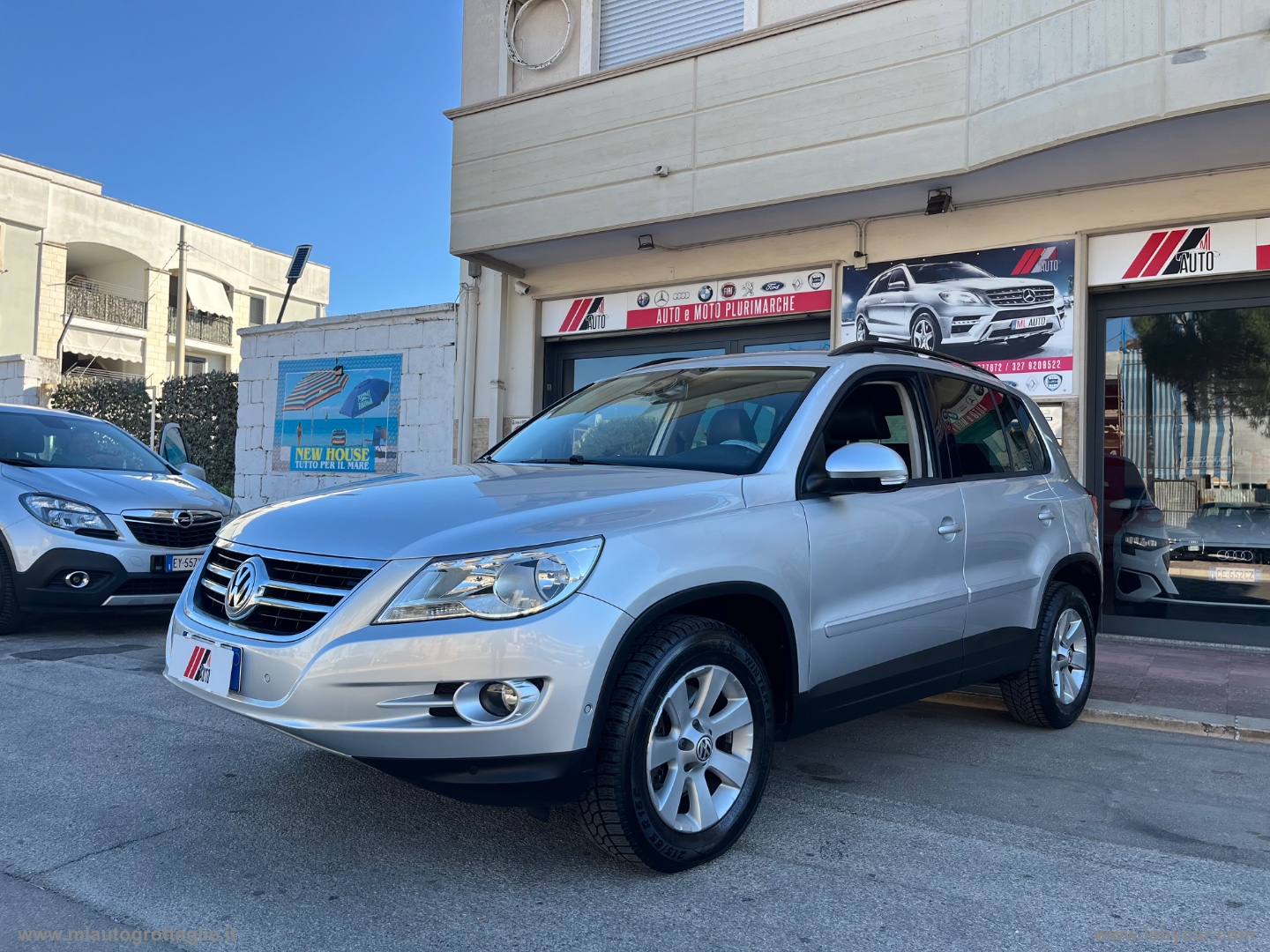 VOLKSWAGEN Tiguan