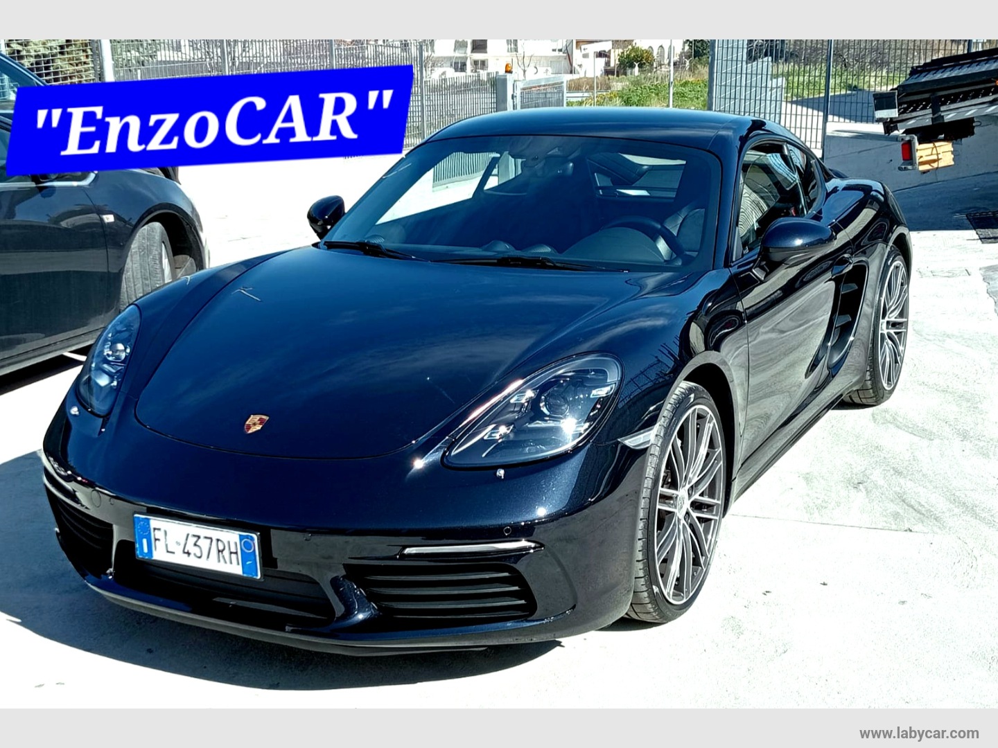 PORSCHE 718