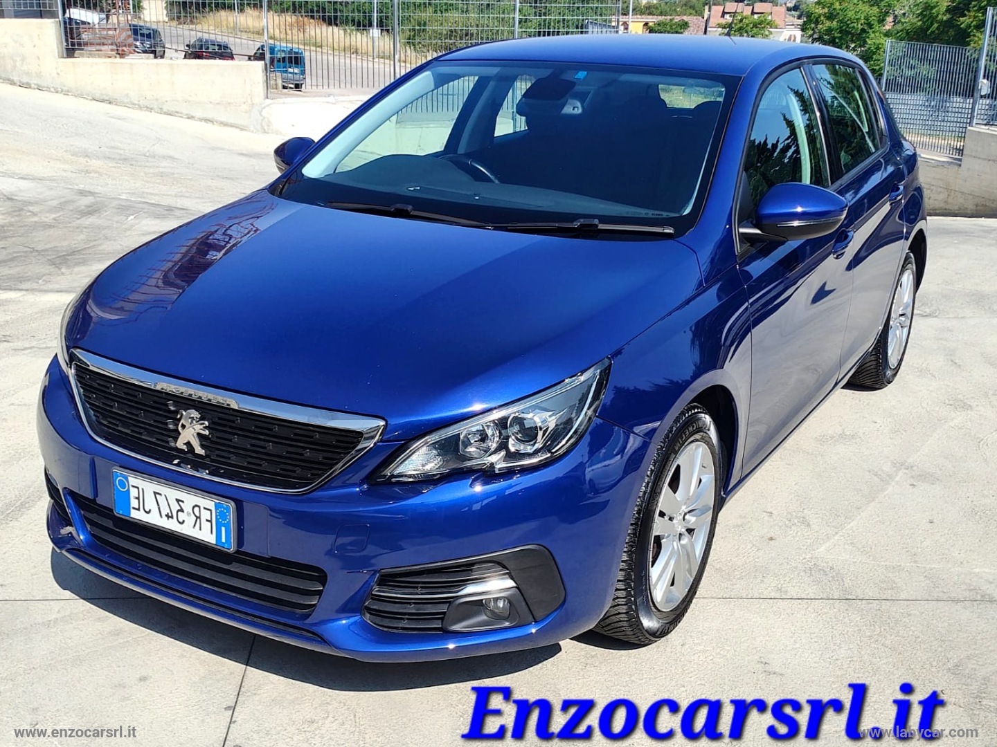 PEUGEOT 308
