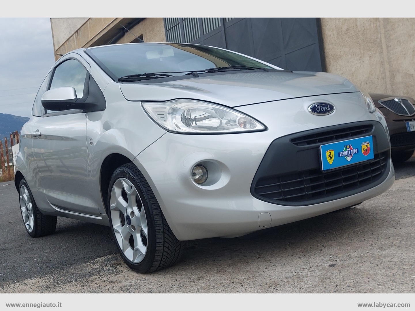FORD Ka 1.2 8V 69 CV Titanium PER NEOPATENTATI