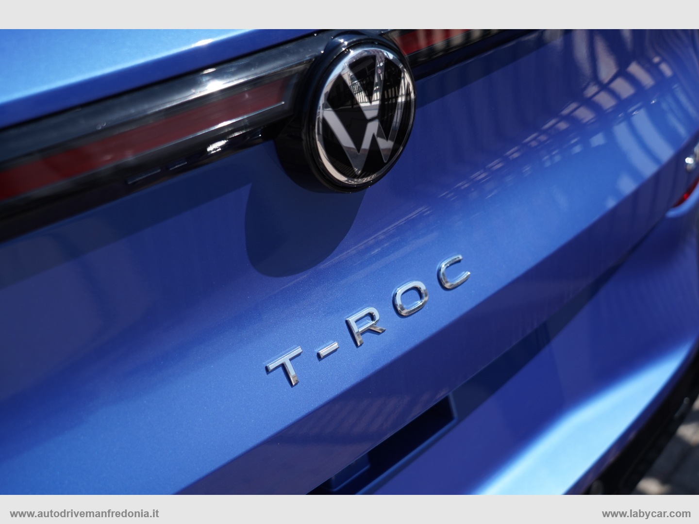 VOLKSWAGEN T-Roc 1.5 TSI ACT R-Line                                                        