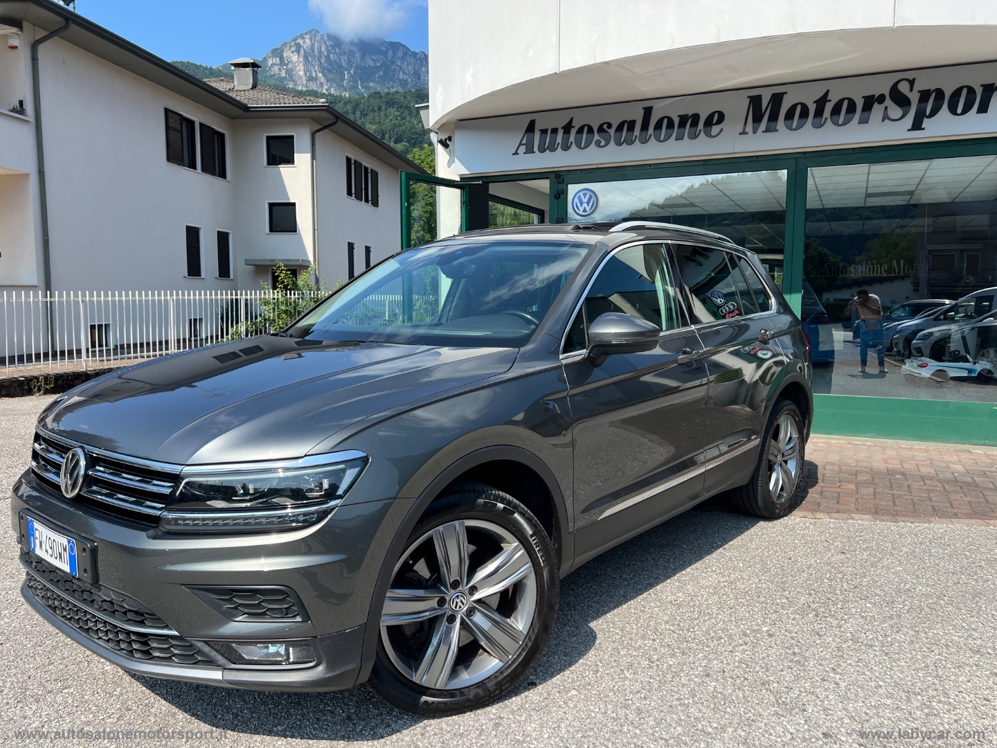 VOLKSWAGEN Tiguan 2.0 TDI 190CV DSG 4MOT. Adv. BMT TETTO