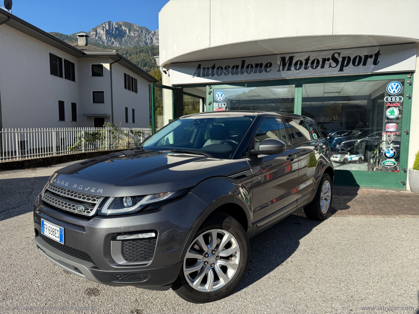 LAND ROVER RR Evoque 2.0 TD4 180CV 5p. Bs Ed. SE 