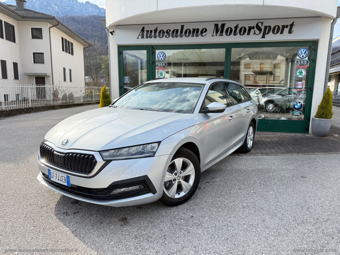 SKODA Octavia 2.0 TDI SCR 150CV DSG Wag. Exec. 