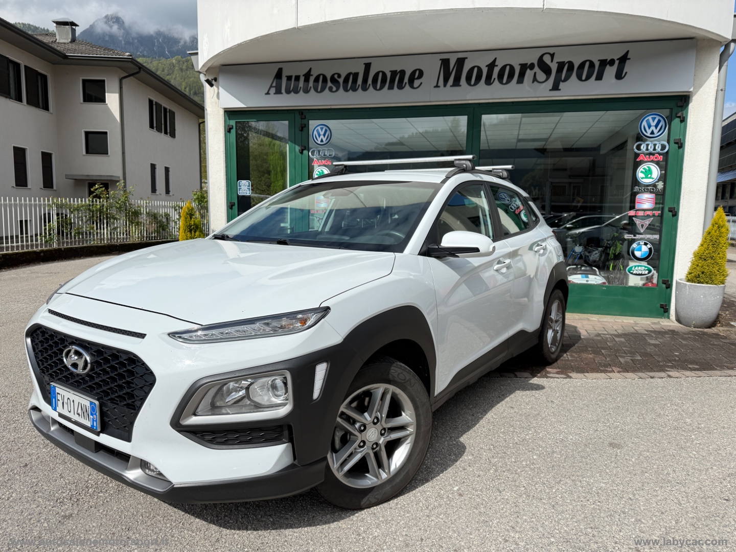 HYUNDAI Kona