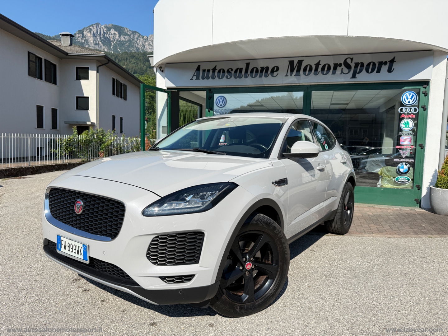 JAGUAR E-Pace